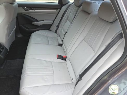 Used 2018 Honda Accord EX-L image 9