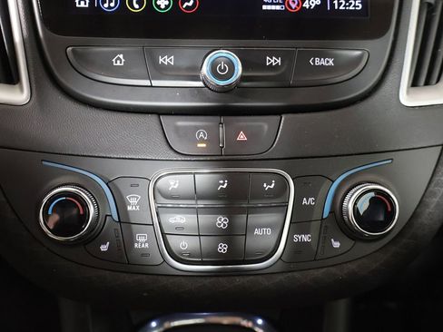 Used 2023 Chevrolet Malibu LT FWD image 39