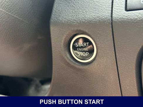 Used 2025 Nissan Frontier PRO-4X AWD/4WD image 27
