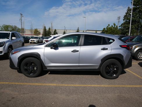 Used 2024 Subaru Crosstrek 2.0i AWD/4WD image 4