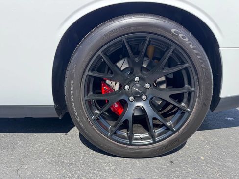 Used 2016 Dodge Challenger SRT Hellcat image 18