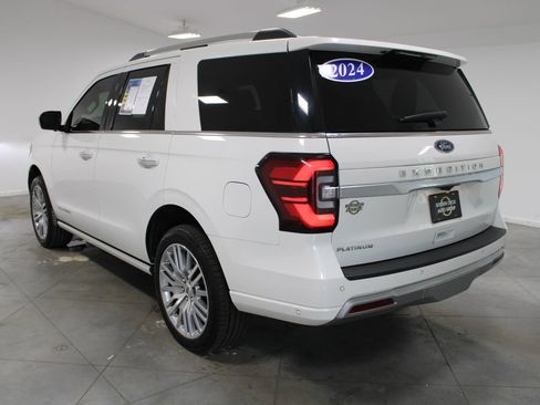 Used 2024 Ford Expedition Platinum AWD/4WD image 7