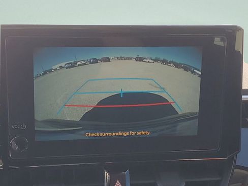 Used 2025 Toyota Corolla LE w/ Convenience Package image 17