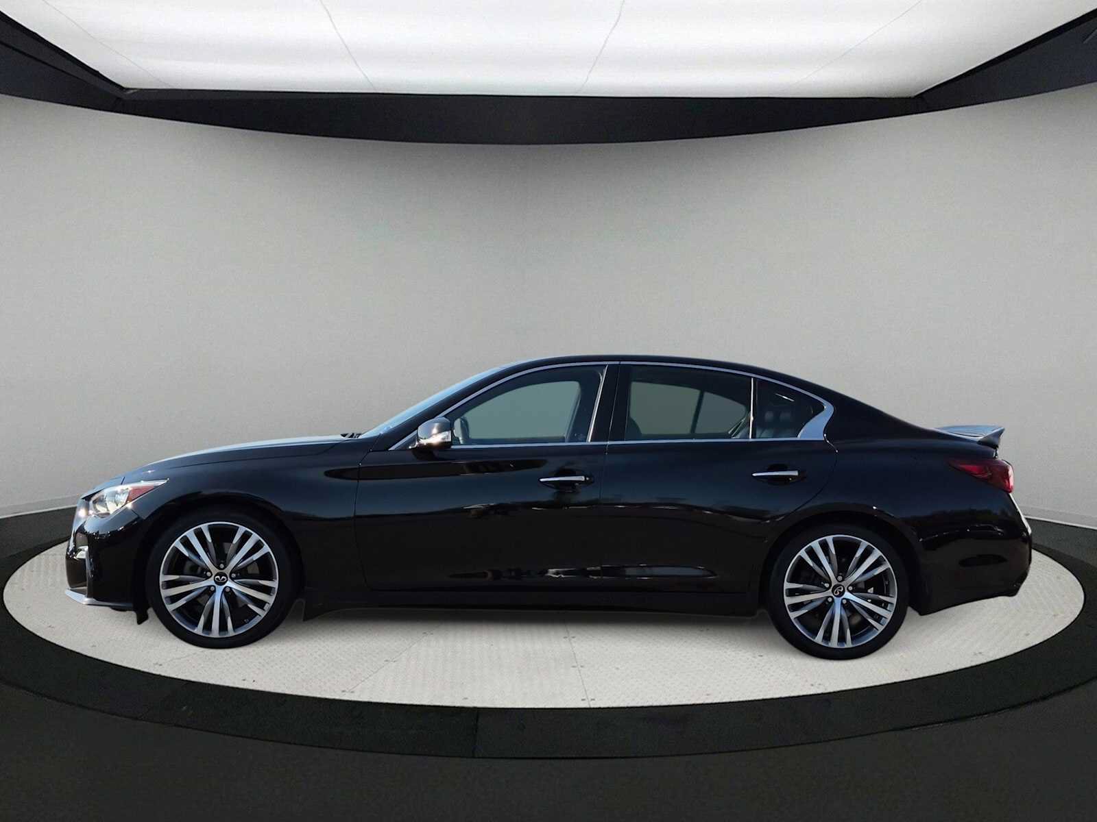 Used 2021 INFINITI Q50 Sensory w/ Cargo Package AWD/4WD image 5