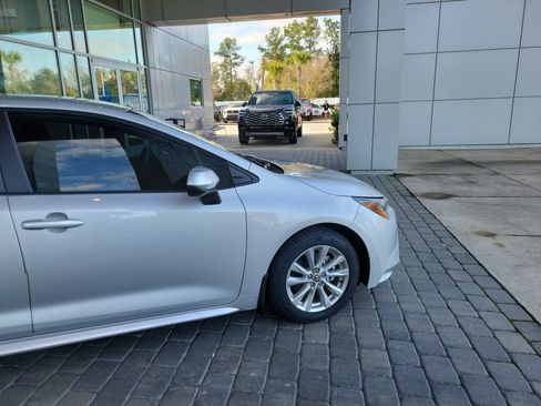Certified 2023 Toyota Corolla LE image 8