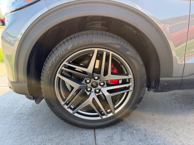 Certified 2025 Ford Explorer ST-Line w/ ST-Line Street Pack AWD/4WD image 4