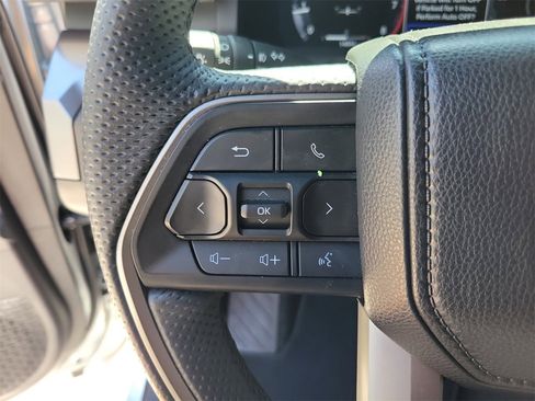 Used 2025 Toyota Tacoma TRD Sport image 19