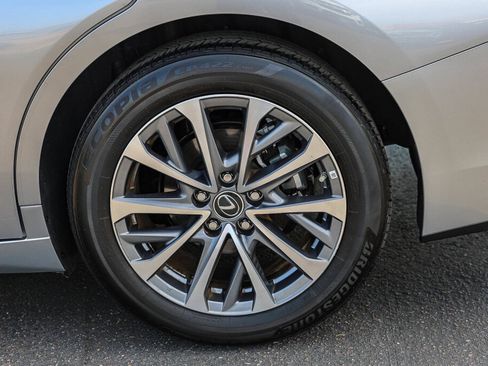 Used 2025 Lexus ES 350 FWD image 28