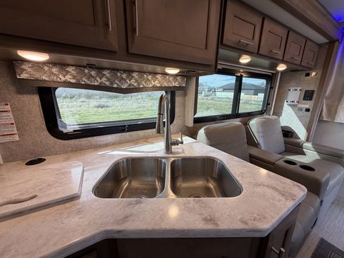 Used 2021 Ford F550 4x4 Regular Cab Super Duty w/ XLT Value Package image 79