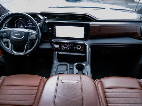 Used 2024 GMC Sierra 2500 Denali Ultimate w/ Max Trailering Package image 10