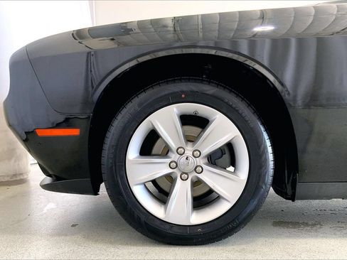 Used 2023 Dodge Challenger SXT RWD image 7
