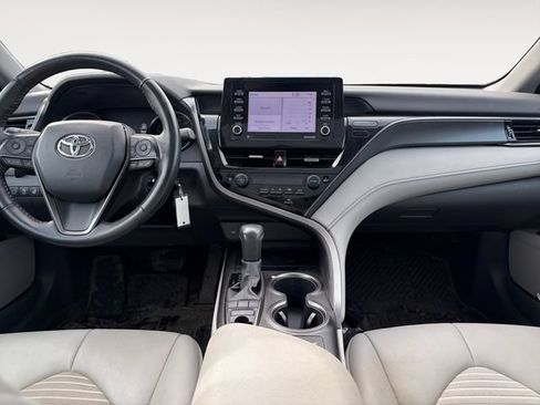 Used 2022 Toyota Camry SE w/ Cold Weather Package AWD/4WD image 10
