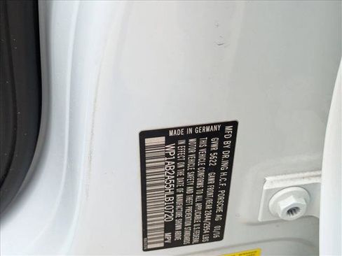 Used 2017 Porsche Macan S image 23