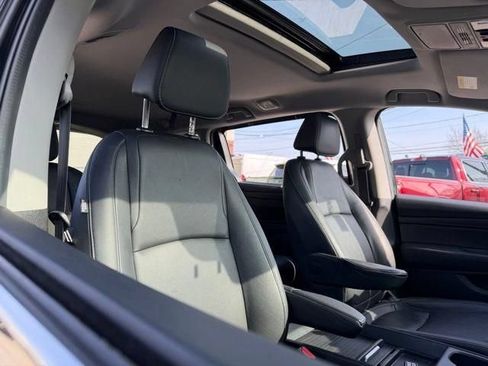 Used 2023 Honda Odyssey EX-L image 12
