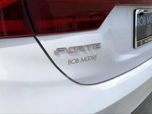 Used 2021 Kia Forte LXS FWD image 8