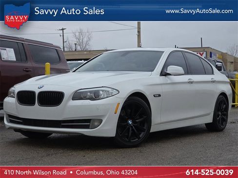 Used 2011 BMW 528i Sedan image 1