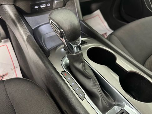 Used 2023 Chevrolet Malibu LS image 22