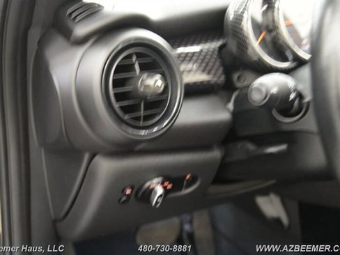 Used 2017 MINI Cooper S image 26