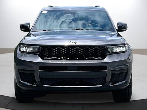 Used 2023 Jeep Grand Cherokee L Laredo AWD/4WD image 3