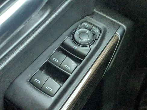 Used 2019 Chevrolet Silverado 1500 LT w/ All-Star Edition image 17