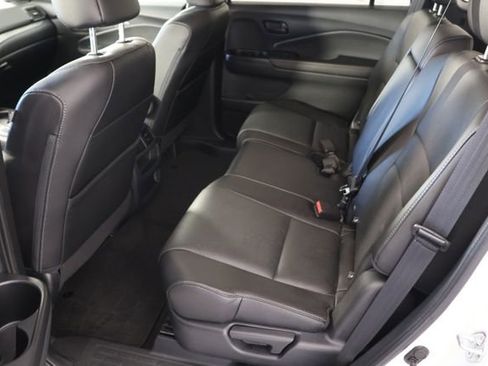 Used 2023 Honda Passport EX-L image 21