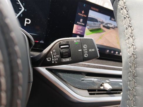 Used 2024 BMW X5 sDrive40i w/ M Sport Package image 21