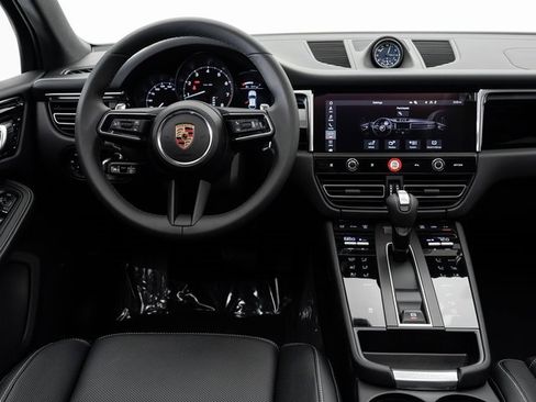 New 2025 Porsche Macan image 16
