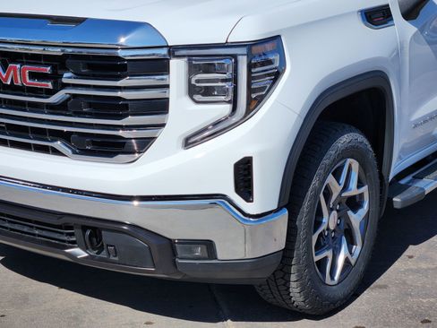 New 2026 GMC Sierra 1500 SLT w/ SLT Premium Package image 11