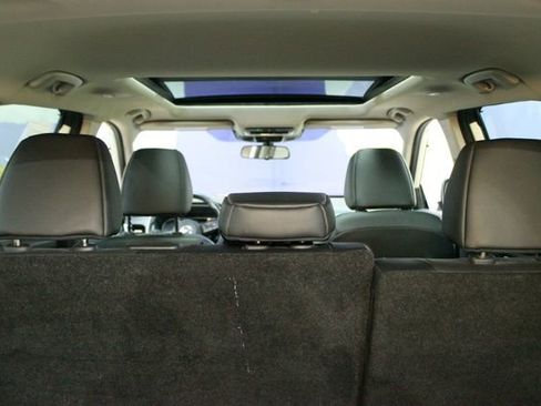 Used 2021 Nissan Rogue SV image 16