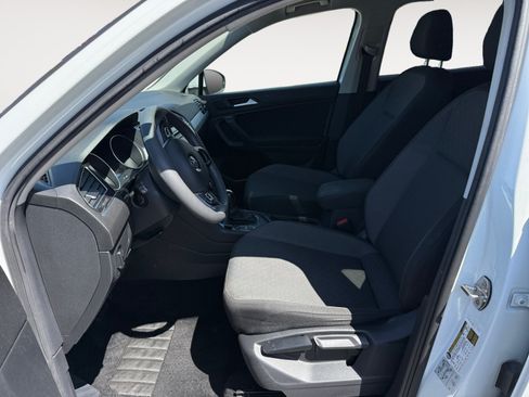 Used 2019 Volkswagen Tiguan S FWD image 10