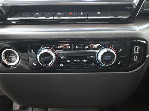 Used 2024 GMC Sierra 1500 SLT image 31