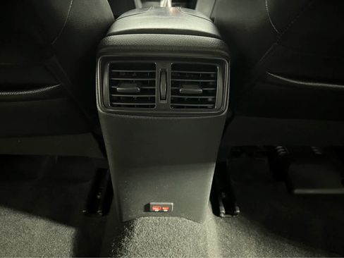 Used 2019 Nissan Rogue SL w/ Premium Package AWD/4WD image 11