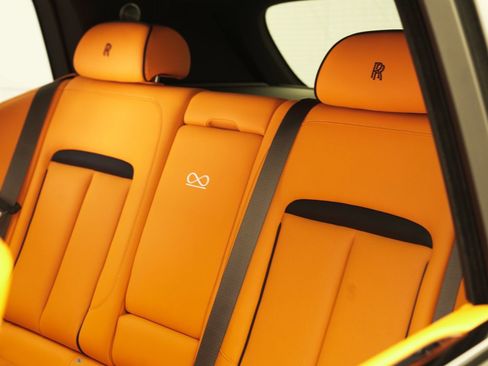 New 2026 Rolls-Royce Cullinan Black Badge image 32