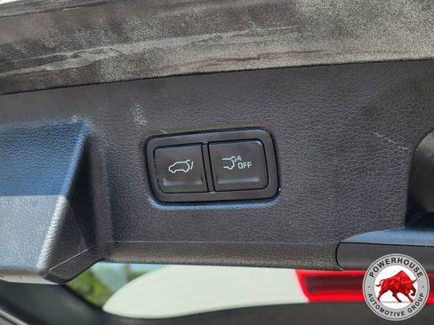 Used 2024 Kia Telluride EX w/ EX Captain's Chair Package FWD image 15