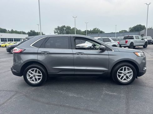 Used 2024 Ford Edge SEL w/ Convenience Package AWD/4WD image 6