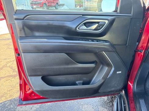 Used 2021 Chevrolet Suburban RST image 13