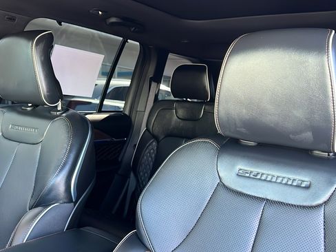 Used 2025 Jeep Grand Cherokee Summit w/ Adv Protech Group IV image 22