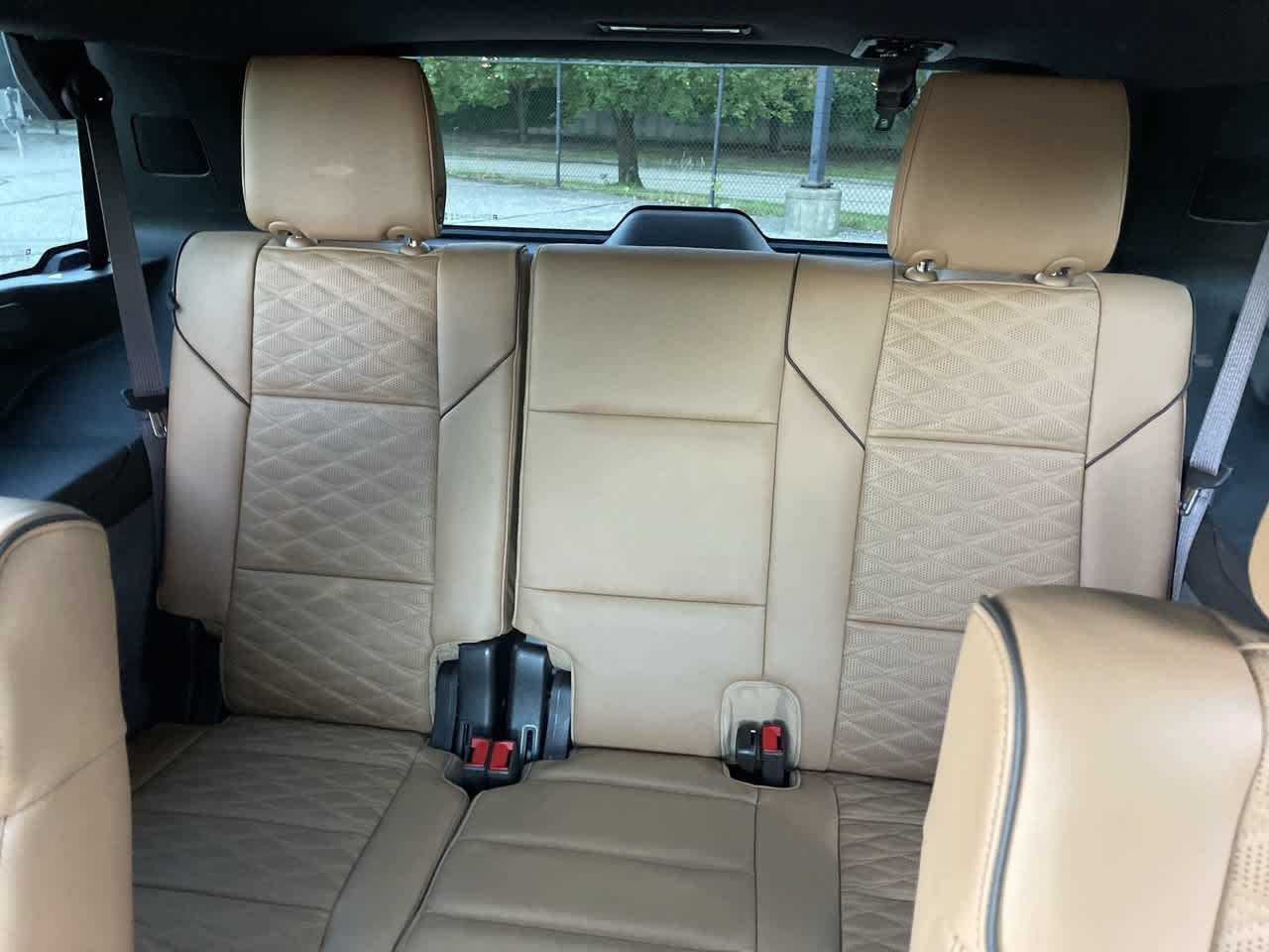 Certified 2023 Cadillac Escalade Premium Luxury w/ LPO, Floor Liner Package AWD/4WD image 19