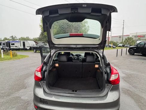 Used 2014 Ford Focus SE w/ Equipment Group 201A FWD image 22