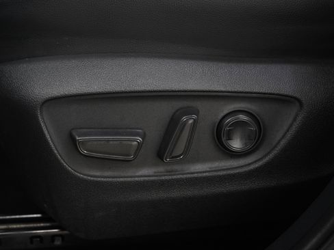 Used 2025 Toyota Highlander XSE AWD/4WD image 31