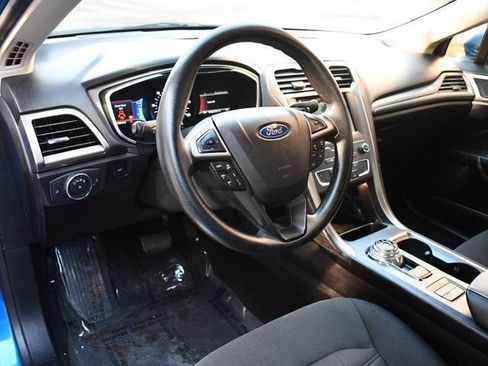Used 2019 Ford Fusion SE image 18