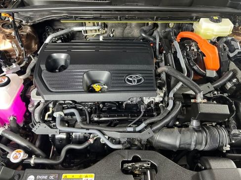 Used 2025 Toyota Crown Signia image 13