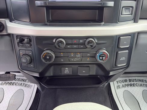 Used 2025 Ford F250 XLT AWD/4WD image 16