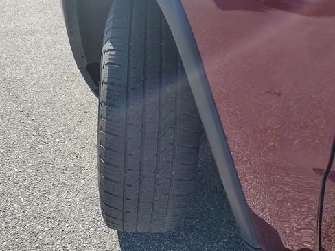 Used 2018 Jeep Grand Cherokee Laredo image 29