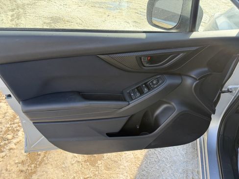 Used 2017 Subaru Impreza 2.0i image 9