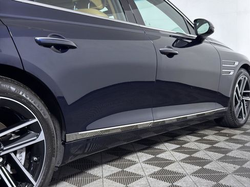 Used 2025 Genesis G80 2.5T Advanced AWD/4WD image 7