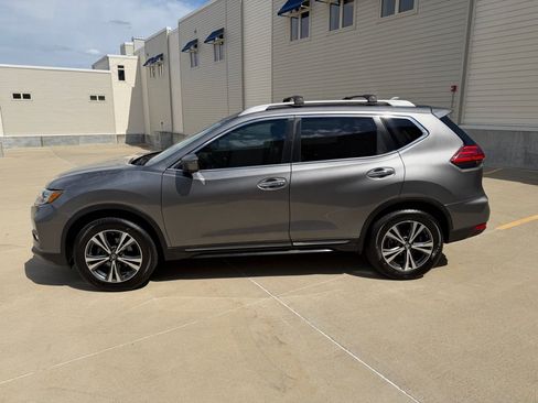 Used 2017 Nissan Rogue SL w/ SL Premium Package AWD/4WD image 6