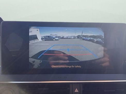 Used 2023 Toyota Prius XLE image 26