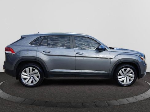 Used 2023 Volkswagen Atlas Cross Sport SE w/ Panoramic Sunroof Package FWD image 8