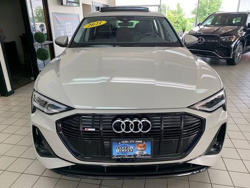 Used 2021 Audi e-tron Premium w/ Black Optic Package AWD/4WD image 5